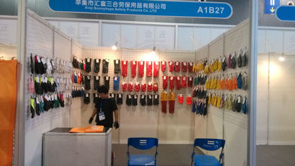 PU手套 彩色尼龙掌浸PU，为电子制造业打造的专业防护选择